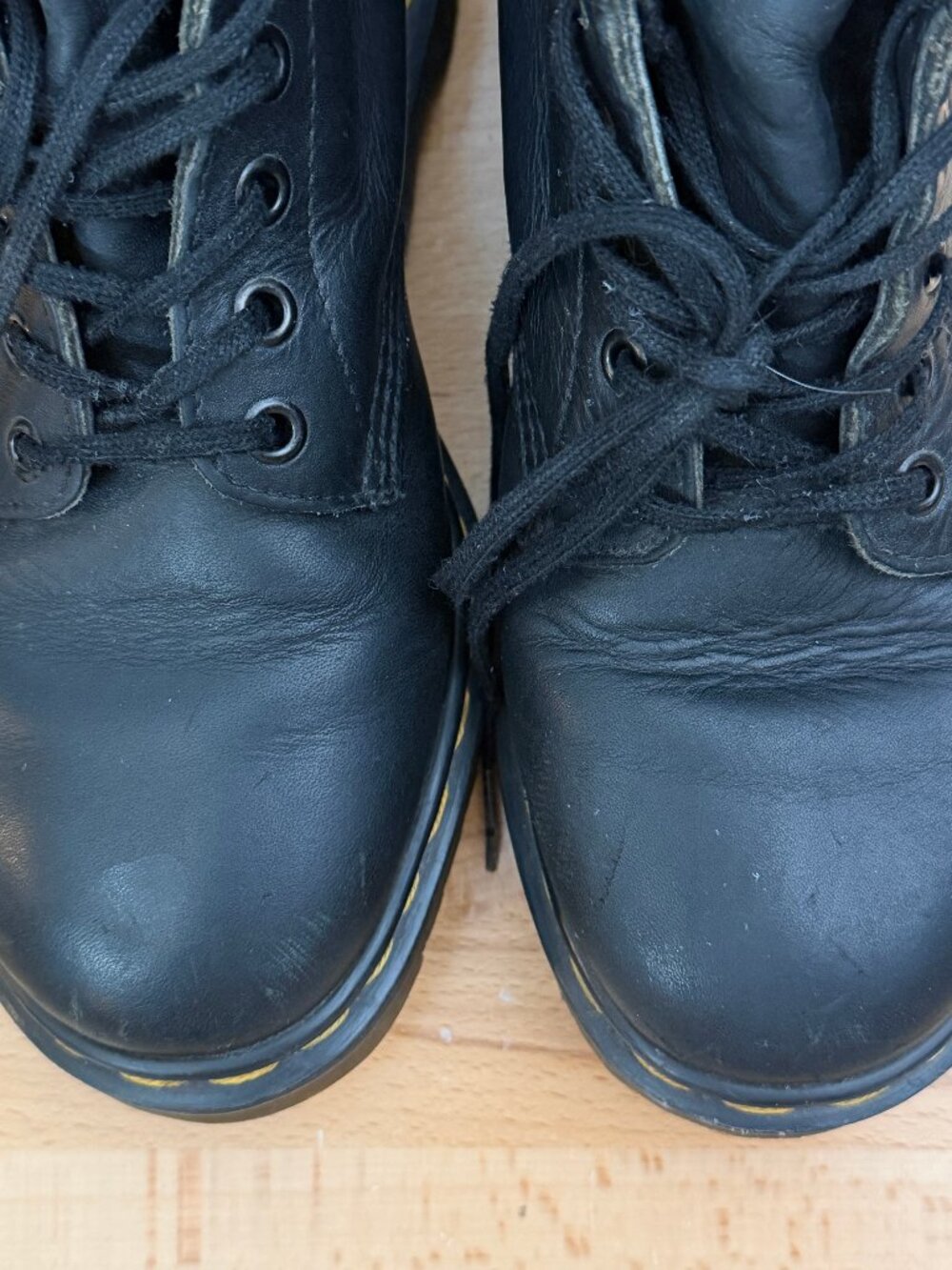 Vintage Dr. Martens Black Leather Lace Up Boots Made in England 8.5? - Picture 7 of 14